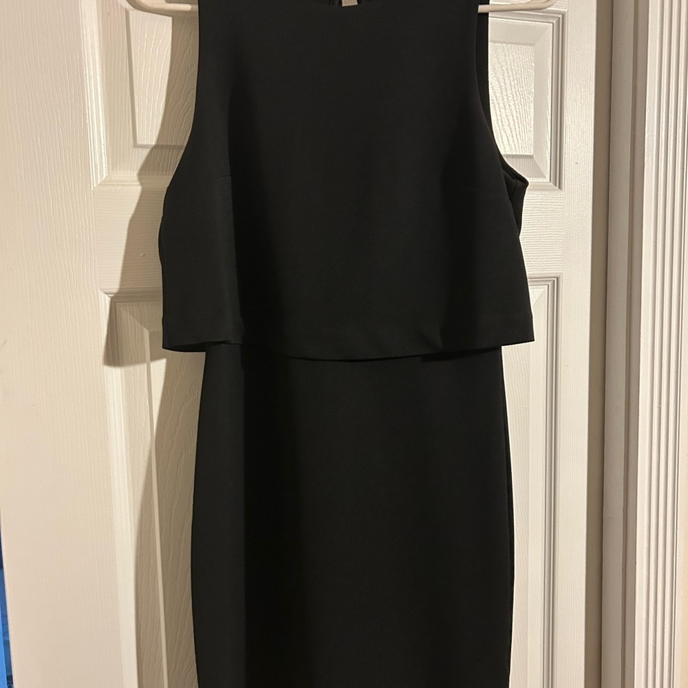 Elegant Black Sleeveless Dress